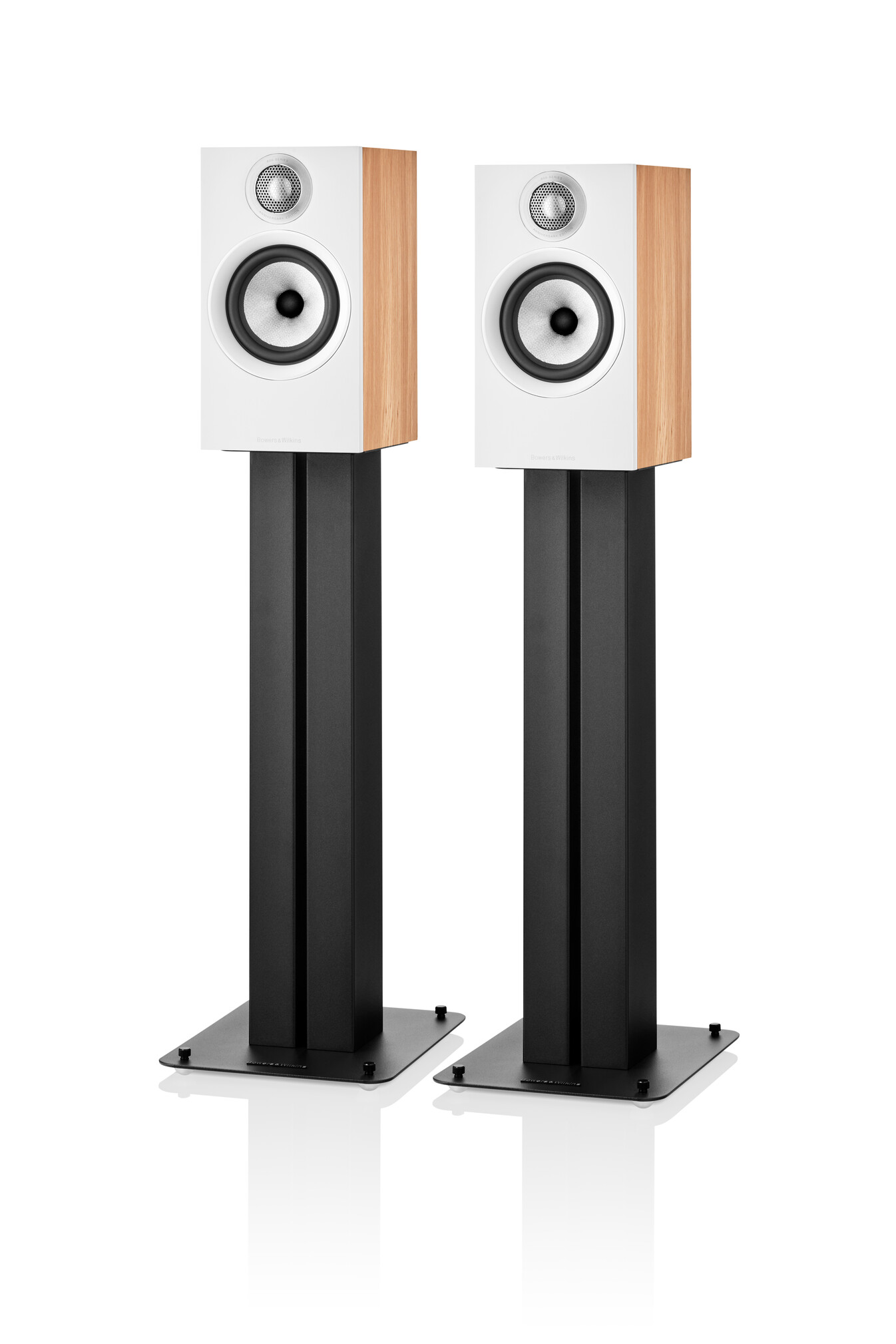 Low--607 S2 Anniversary Edition Pair Oak with Stand
